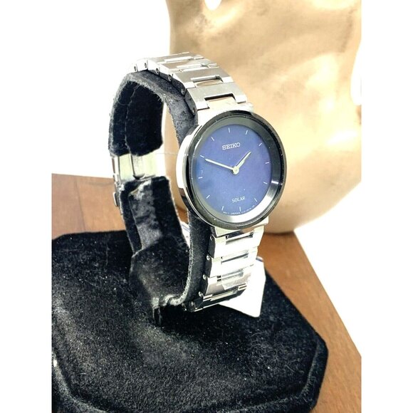 Seiko Women's Watch SUP385 Solar Blue Dial Silver Stainless Steel 28mm - Picture 14 of 14